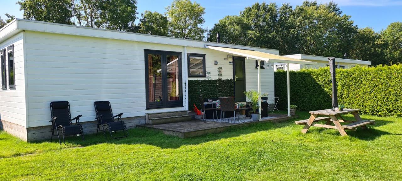 Gezellige Chalet Met Grote Privetuin. Dronrijp 외부 사진